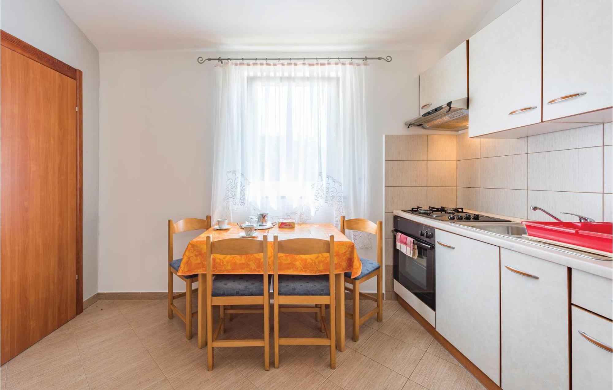 Awesome Home In Zminj With Wifi Dış mekan fotoğraf