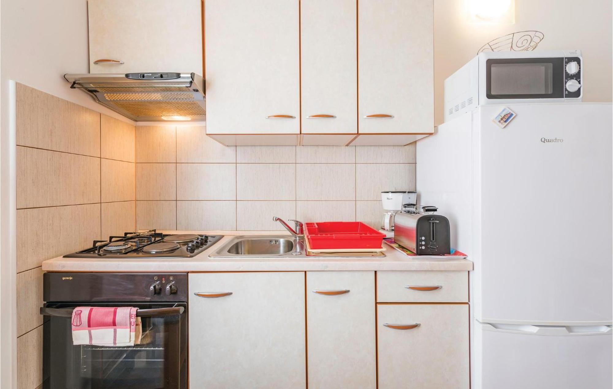 Awesome Home In Zminj With Wifi Dış mekan fotoğraf