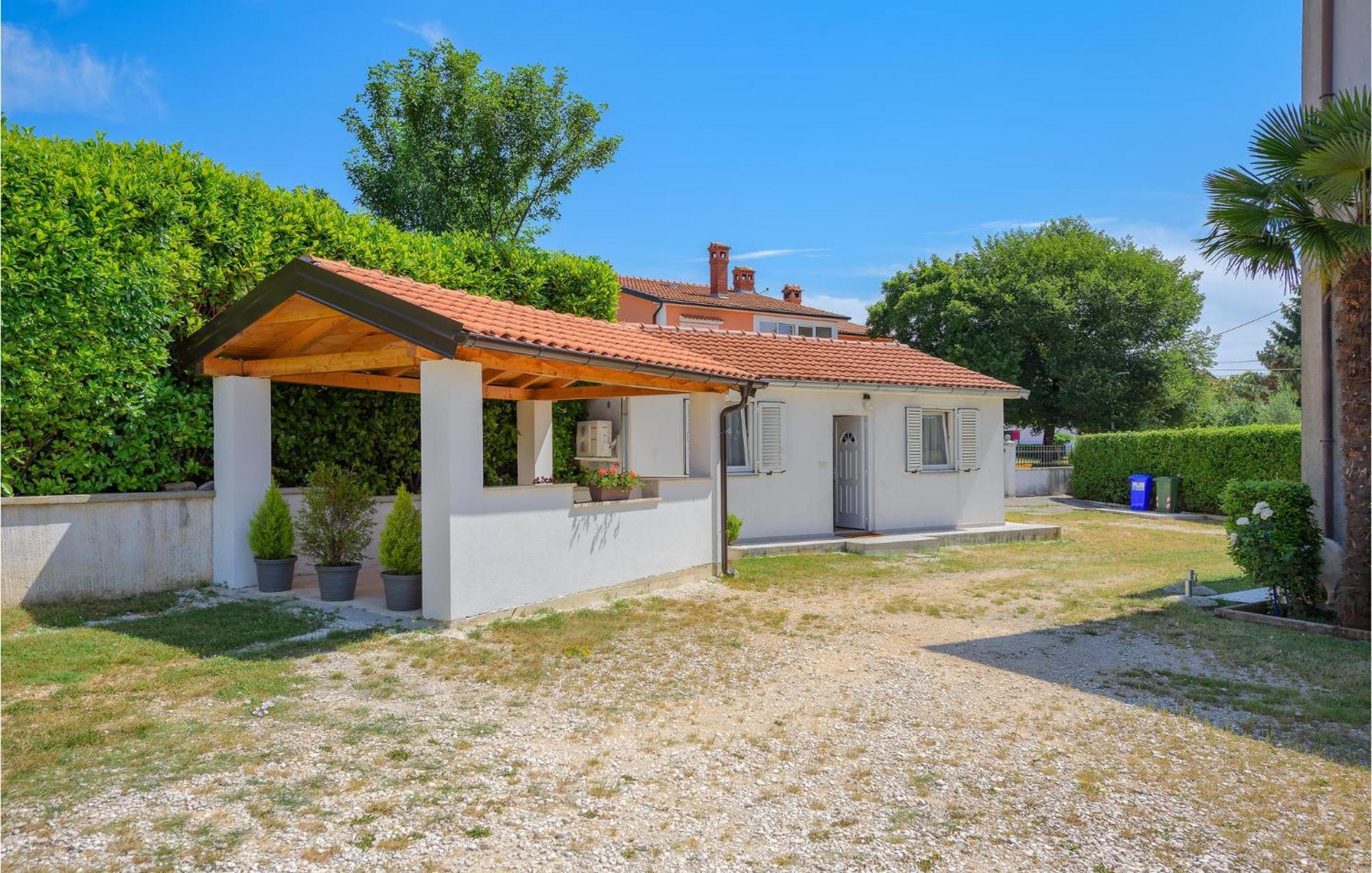 Awesome Home In Zminj With Wifi Dış mekan fotoğraf
